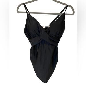 Maacie Women's Black Maternity Tankini Top size Medium- NWT